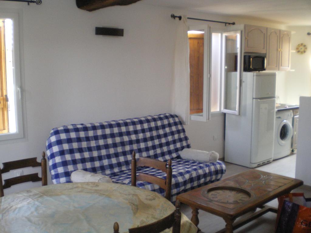 Apartmán Les Cigales D'Estoublon Pokoj fotografie
